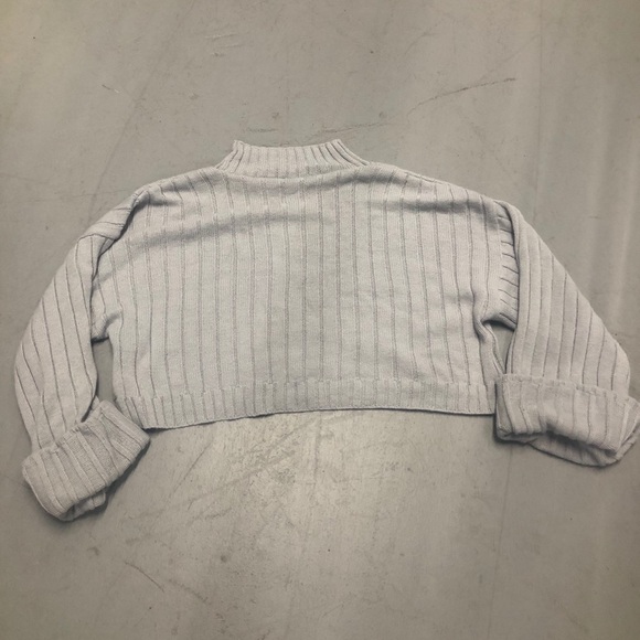 BooHoo women’s gray‎ didn’t cropped turtleneck 8-10 - Picture 2 of 8